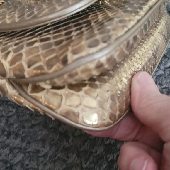GORGEOUS VINTAGE PYTHON SNAKE CROSSBODY GUCCI BAG - Picture 7 of 16